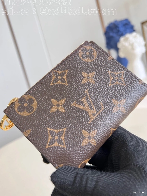 Fake Louis Bags Lisa Wallet Vuitton Louis 0710